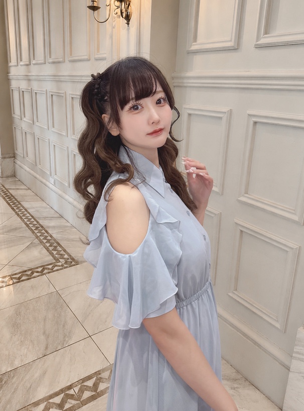 連身裙