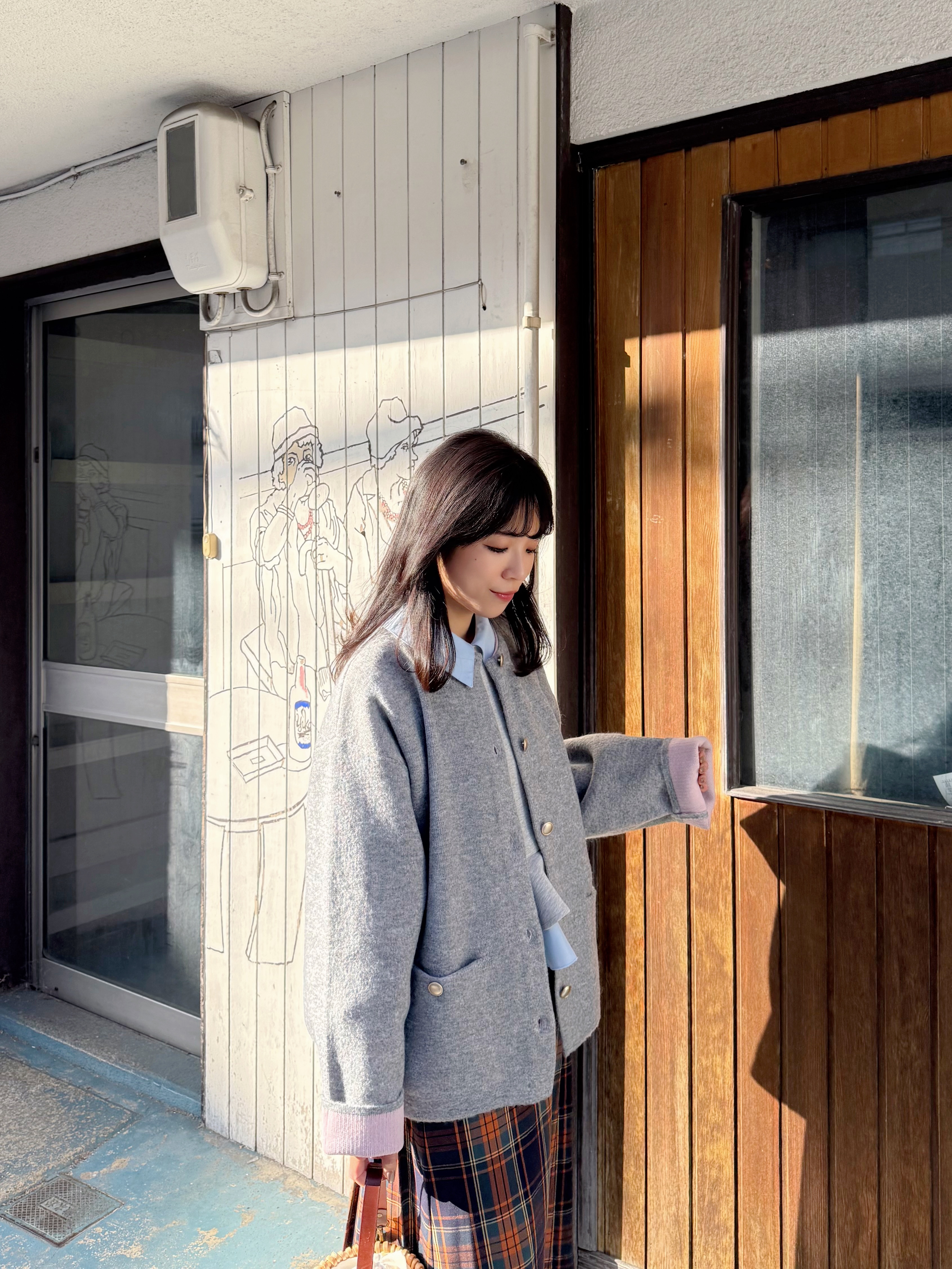 4色•拼色金扣中長款針織外套