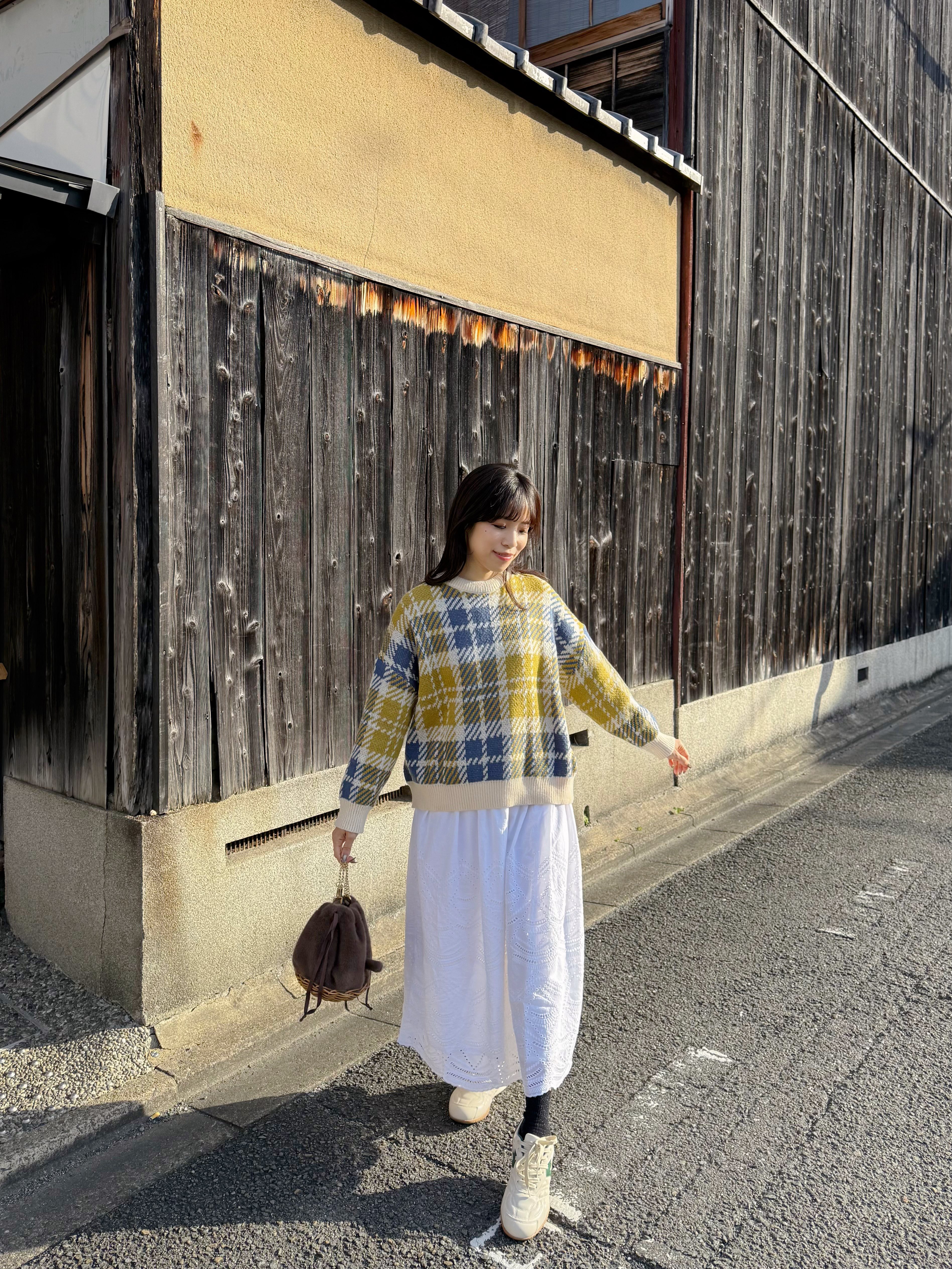 3色•英倫格紋拼色冷衫