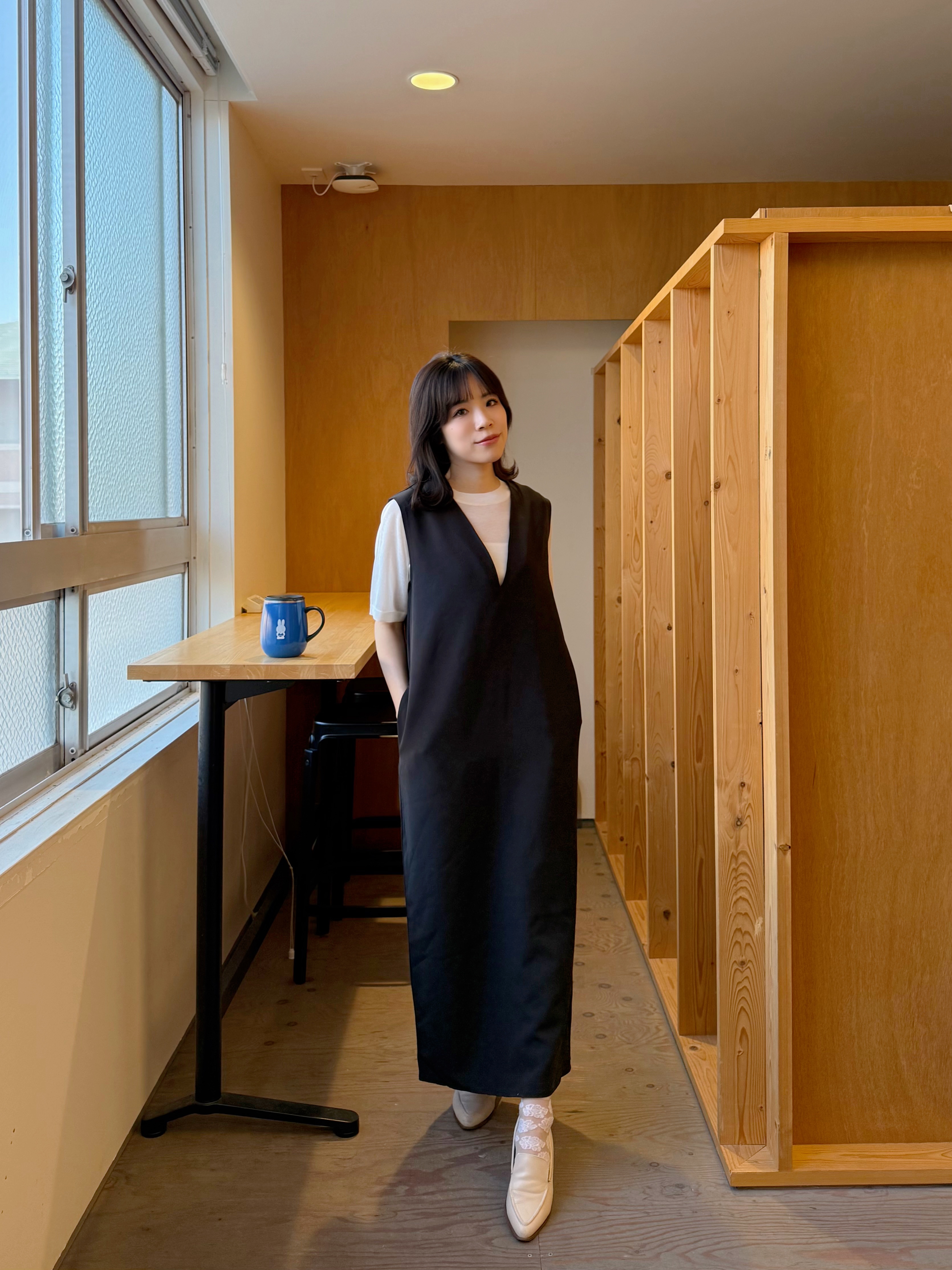 V領有袋雪紡背心連身裙