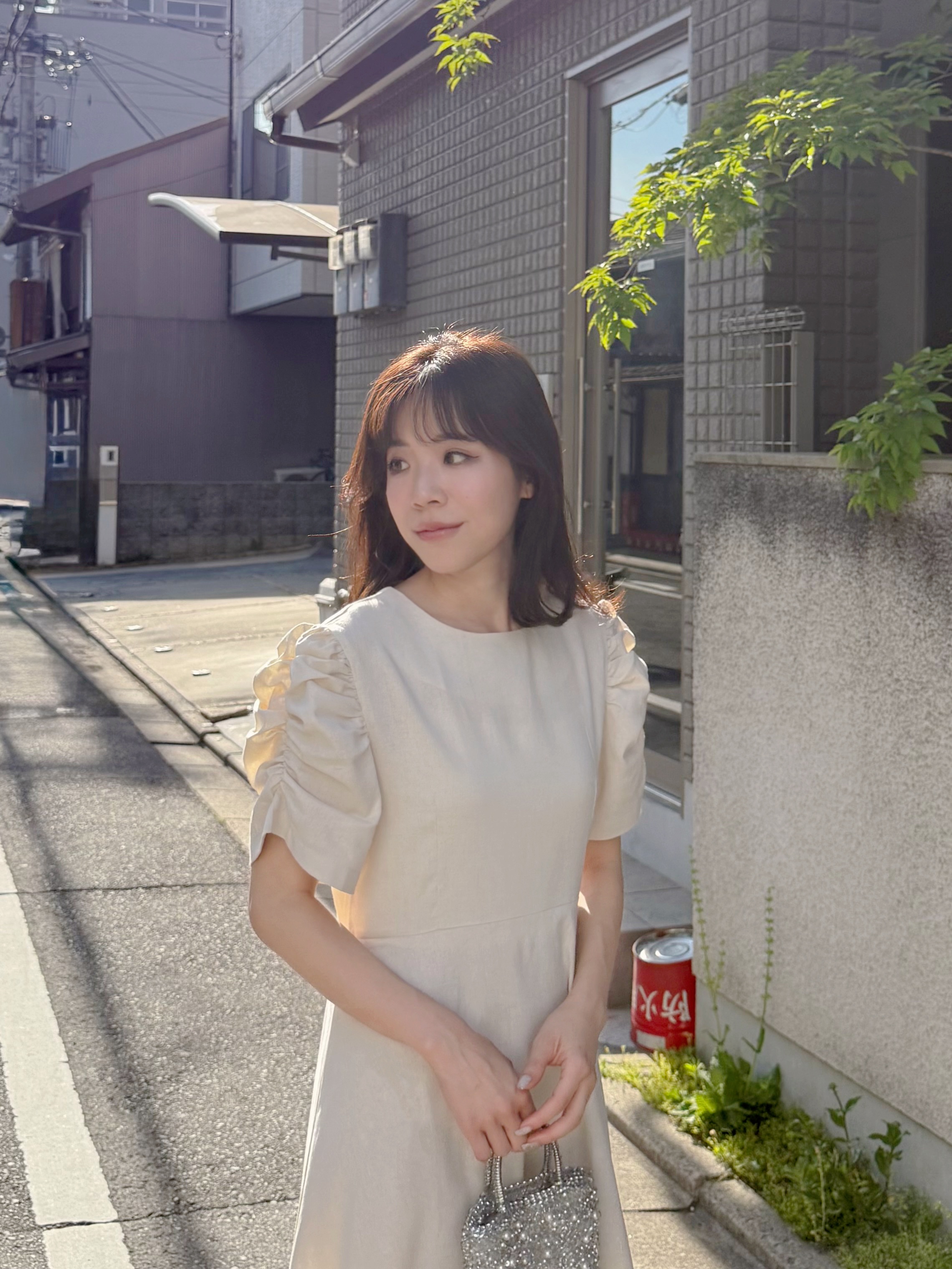 2色•淨色簡約公主袖修腰連身裙
