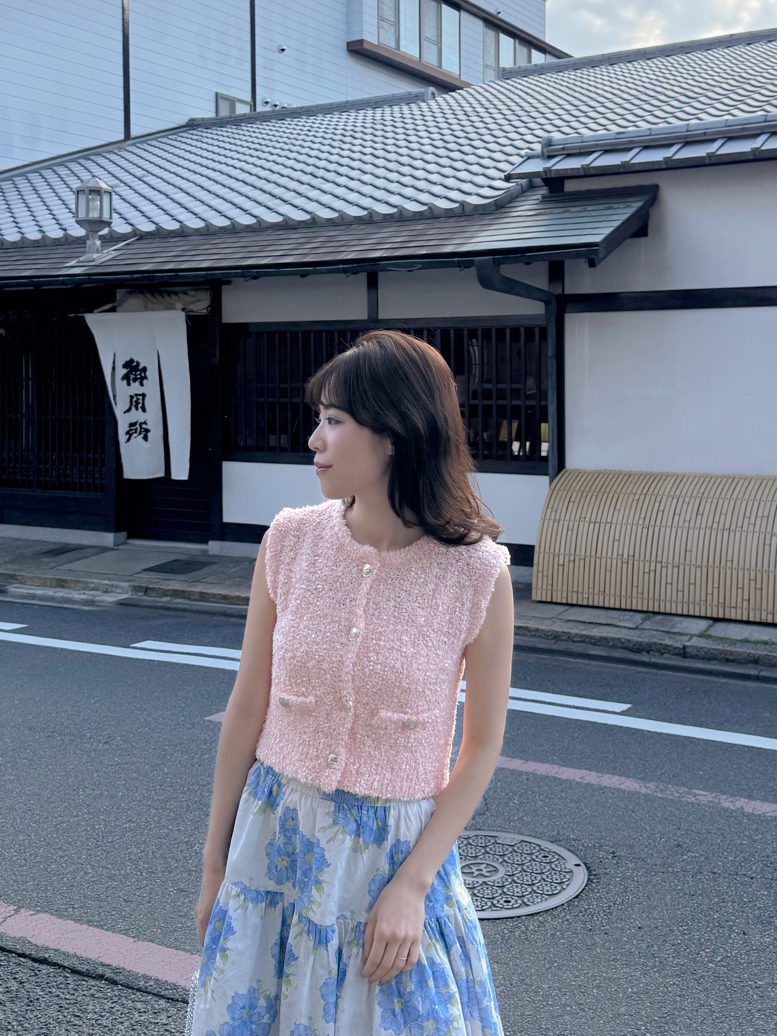 淡粉色銀扣Tweed背心
