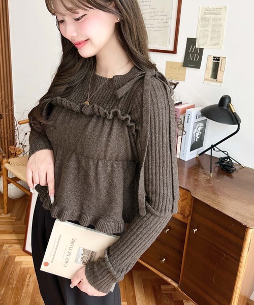 吊帶針織背心 + 長袖上衣