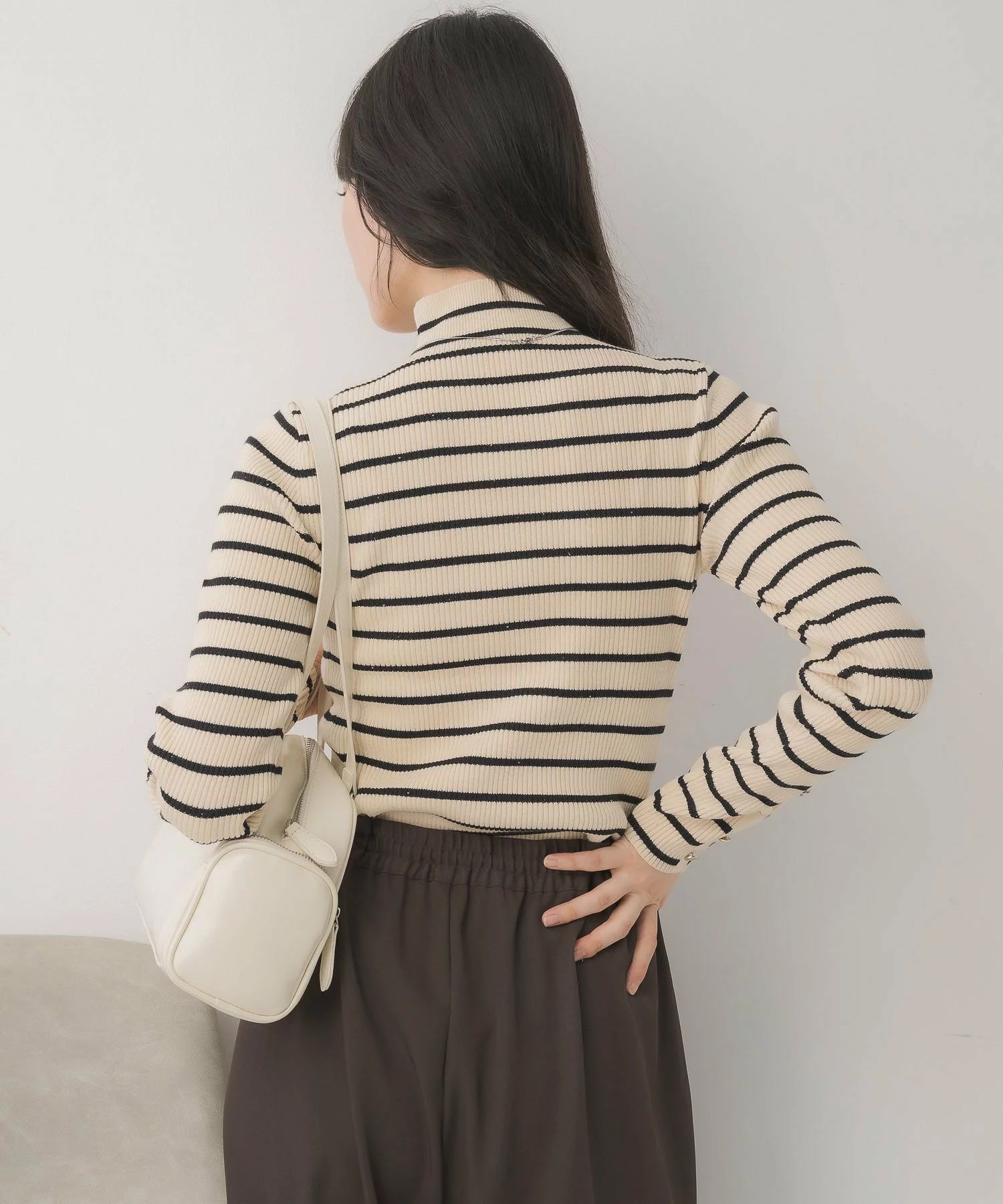 閃閃/ 淨色啞色扣閃閃企領針織