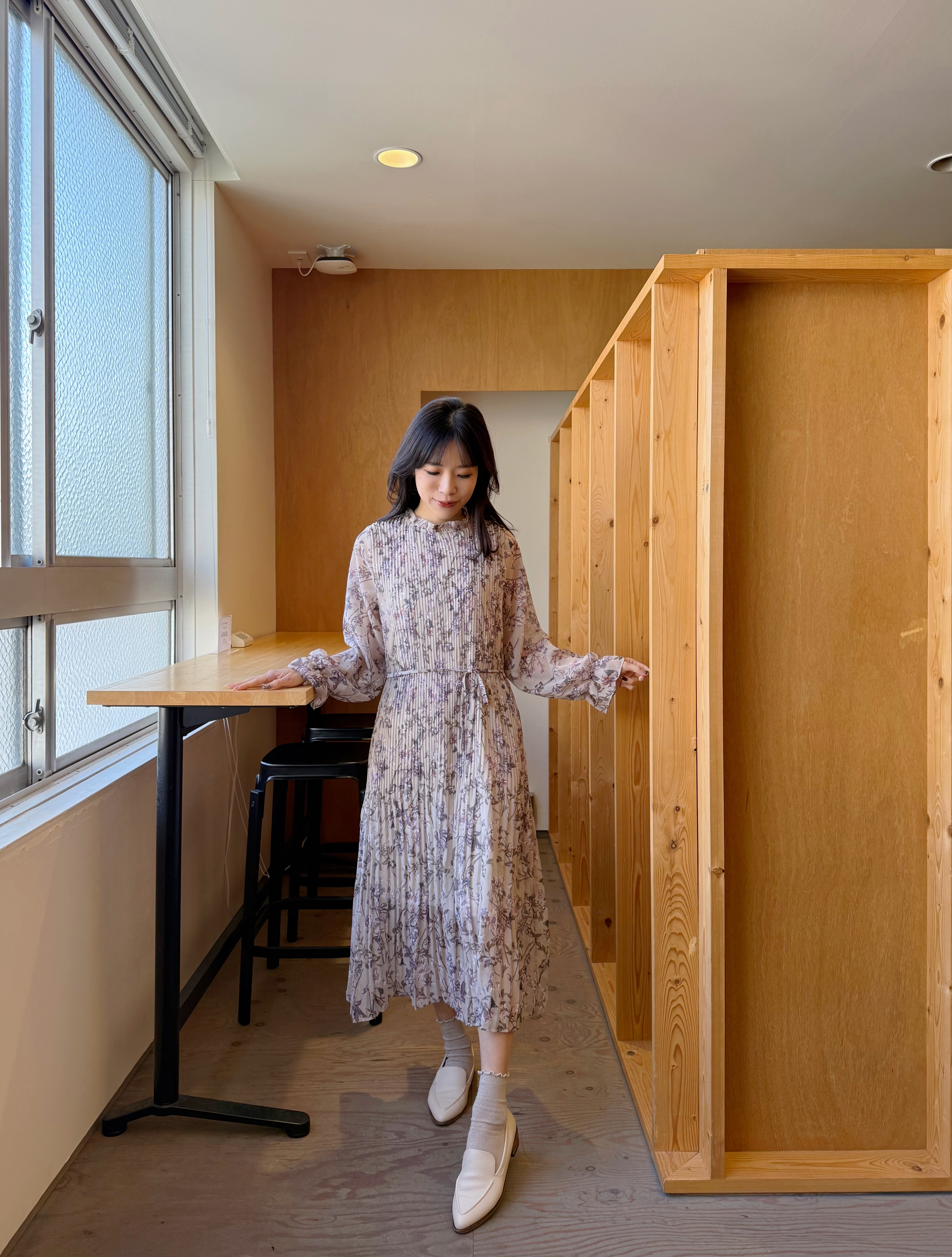 百褶印花雪紡蝴蝶結腰帶連身裙