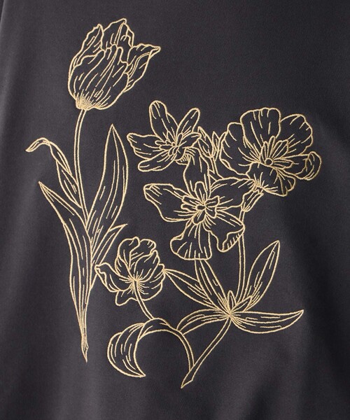 5色•花卉刺繡圓領衛衣