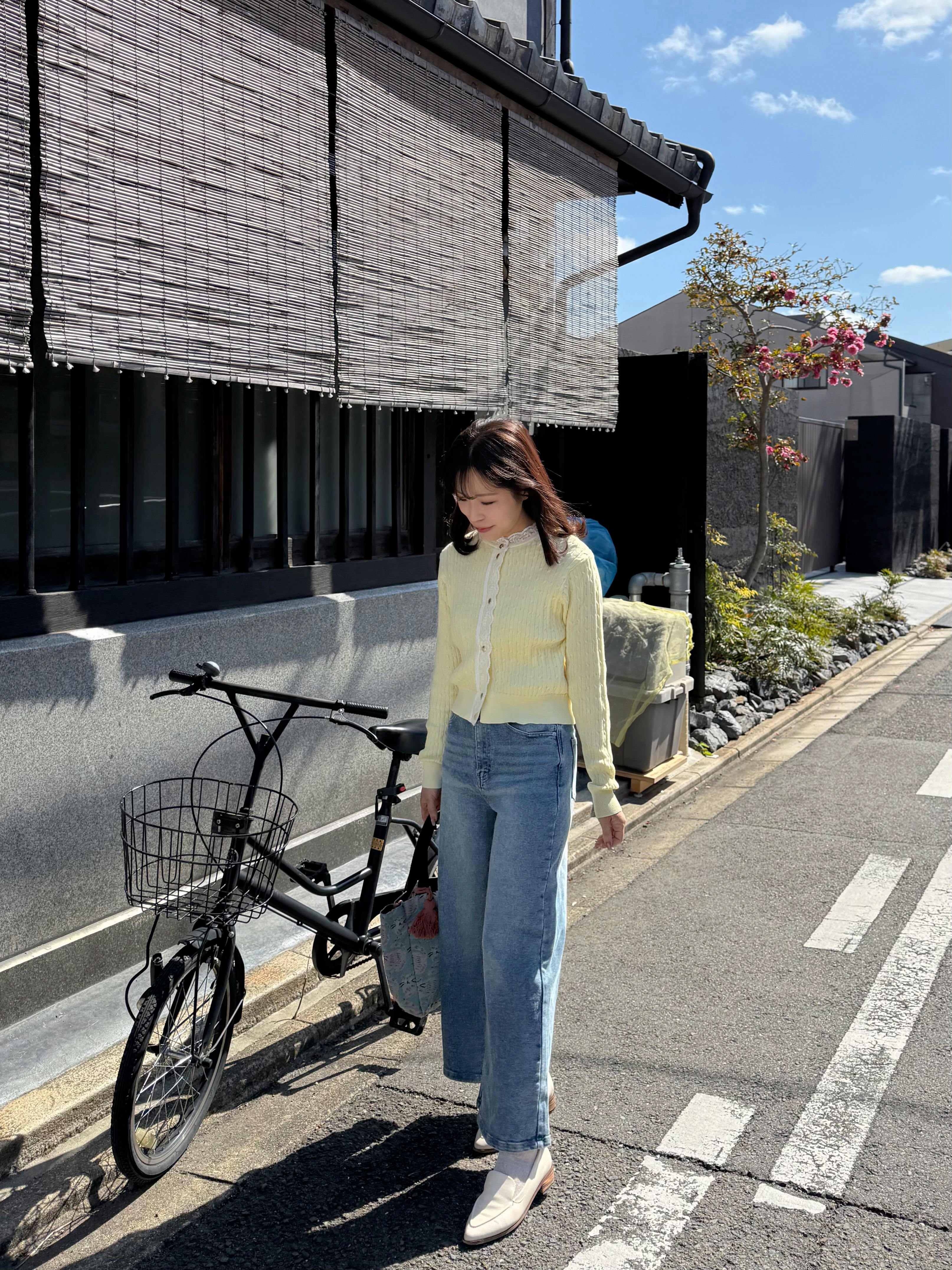 3色•蕾絲企領麻花針織外套