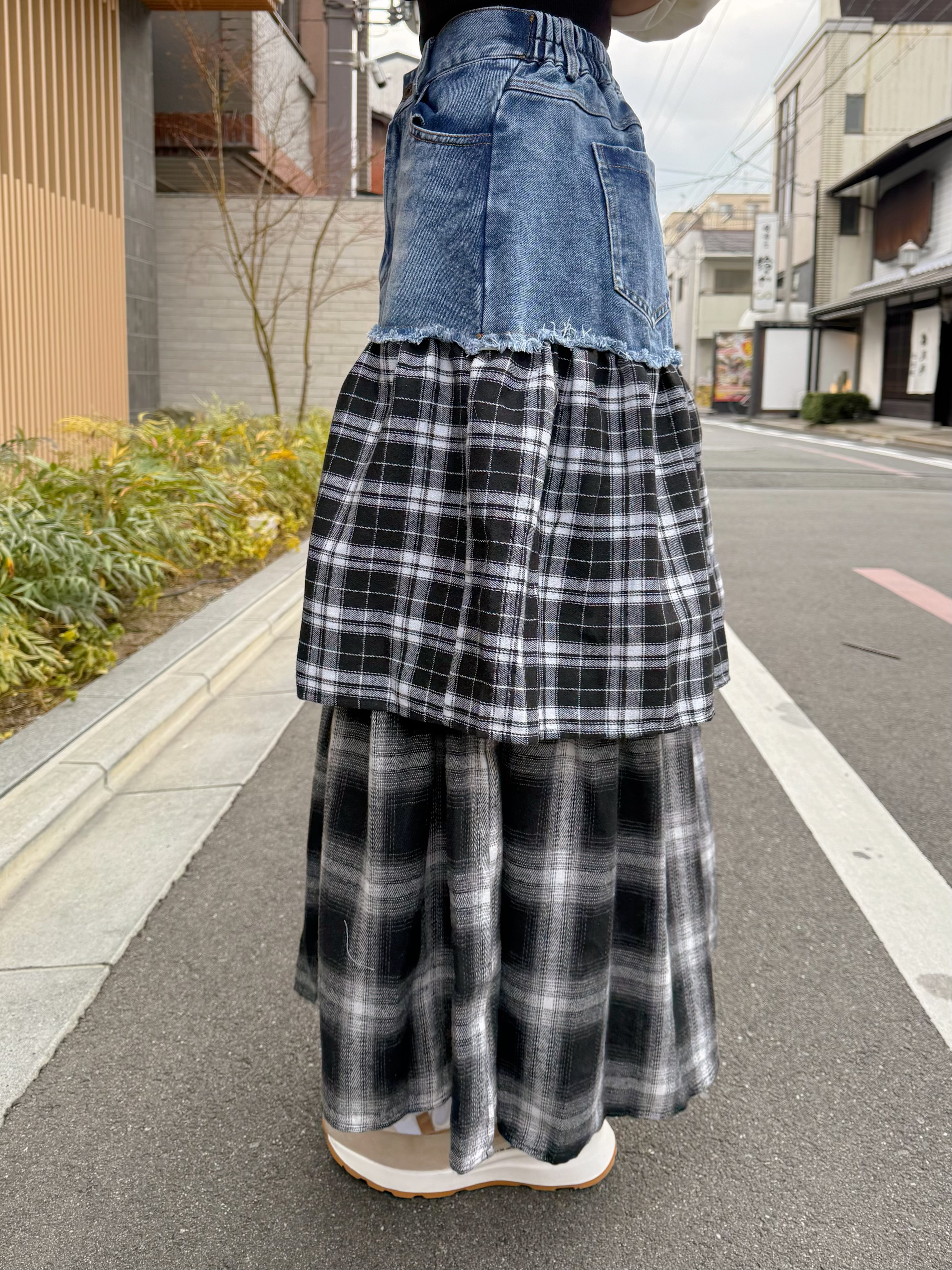 黑白格仔層次牛仔裙