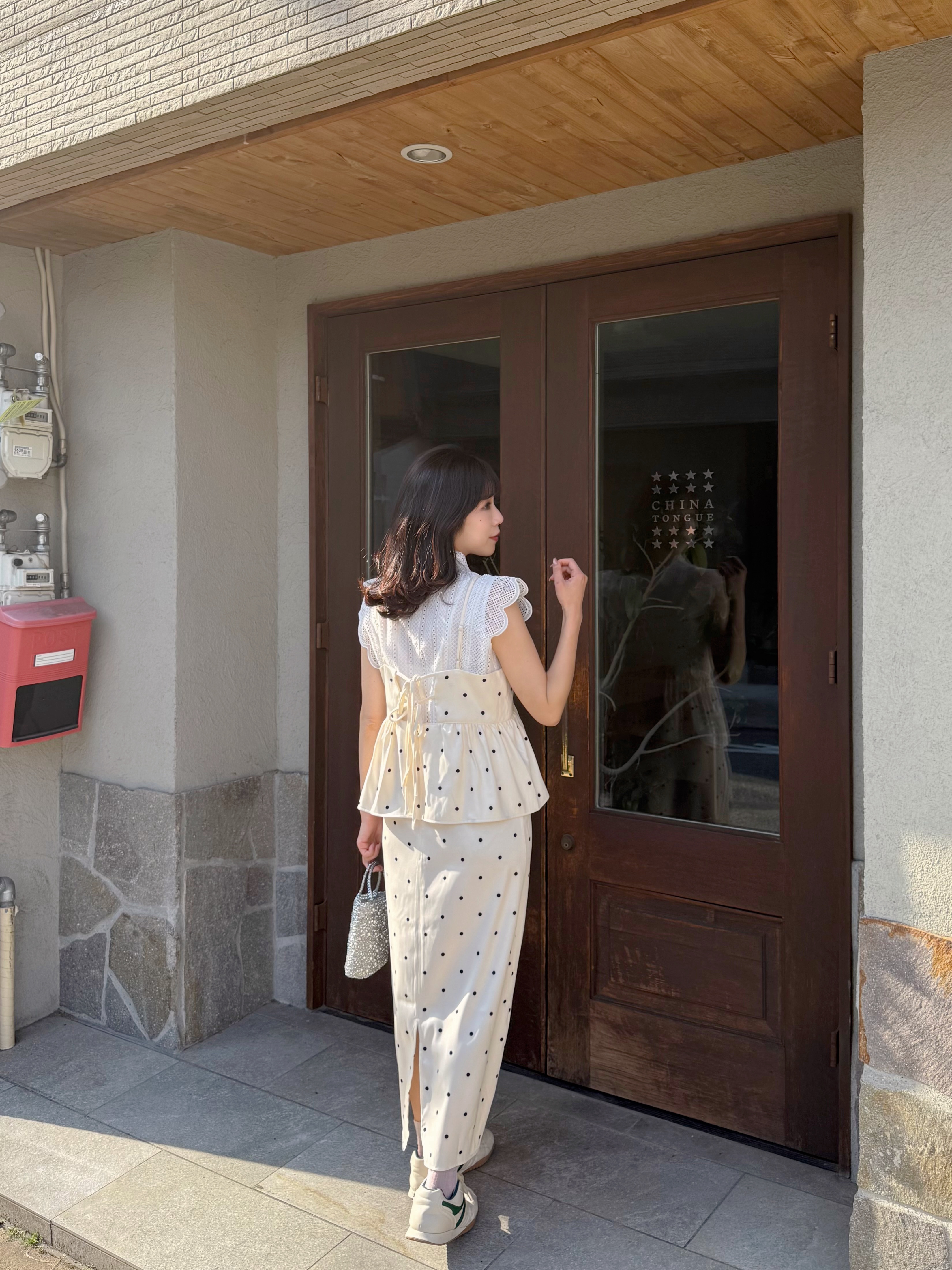 刺繡蕾絲恤衫背心