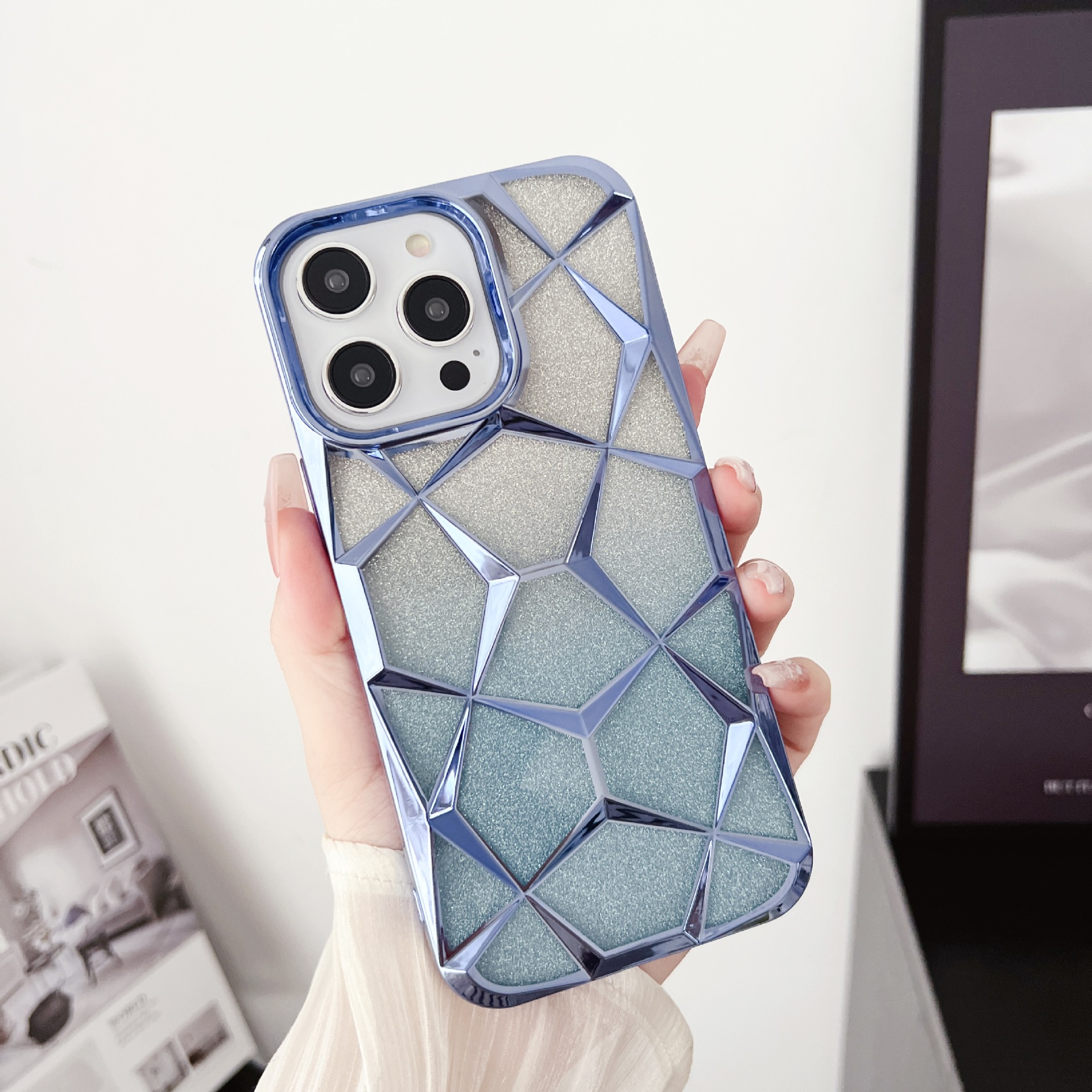 حالة هندسية ثلاثية الأبعاد لجهاز iPhone