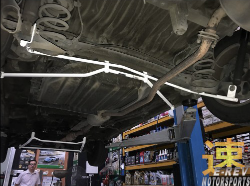 Toyota Alphard AH10 / Estima XR30 Rear Anti Roll Bar 19MM