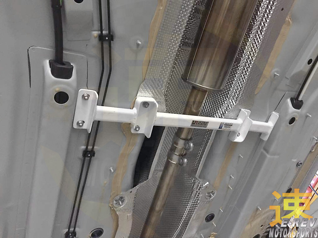 Audi A1 8X / Volkswagen Polo MK4 / MK5 / Vento / Skoda Fabia Typ 5J / Rapid Middle Lower Arm Bar 4PT