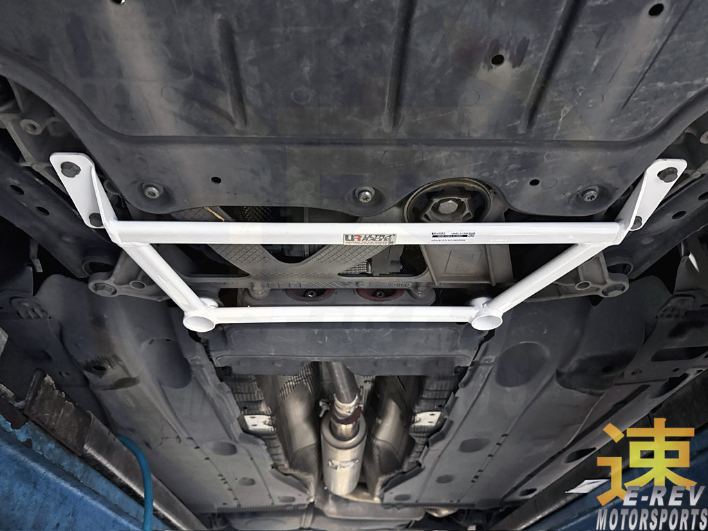 Audi A3 Typ 8V / RS3 8V / Volkswagen Passat B8 / Seat Ateca KH7 / Skoda Karoq NU7 Front Lower Arm Bar 4PT