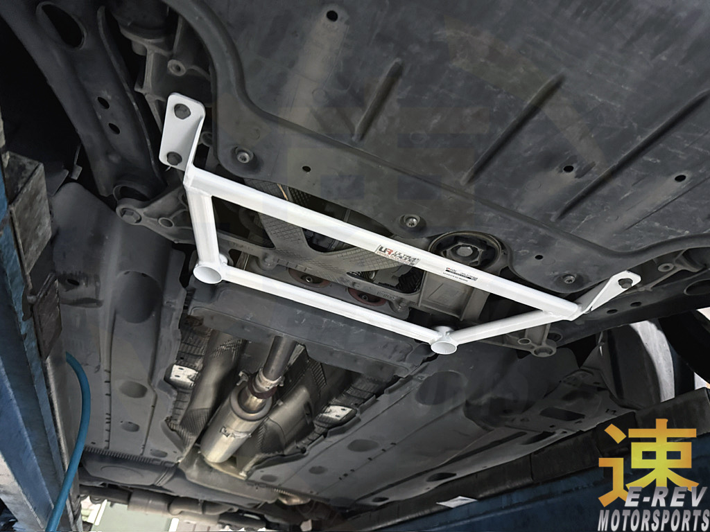 Audi A3 Typ 8V / RS3 8V / Volkswagen Passat B8 / Seat Ateca KH7 / Skoda Karoq NU7 Front Lower Arm Bar 4PT