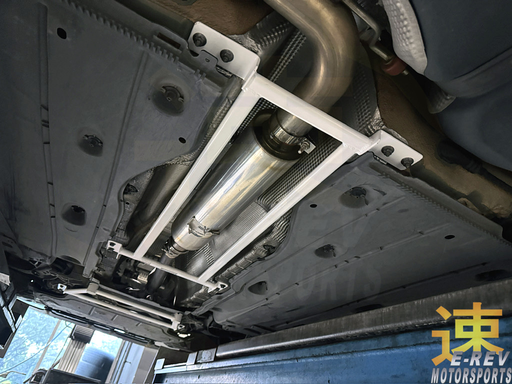 Audi A3 Typ 8V / Volkswagen Golf R Middle Lower Arm Bar 4PT