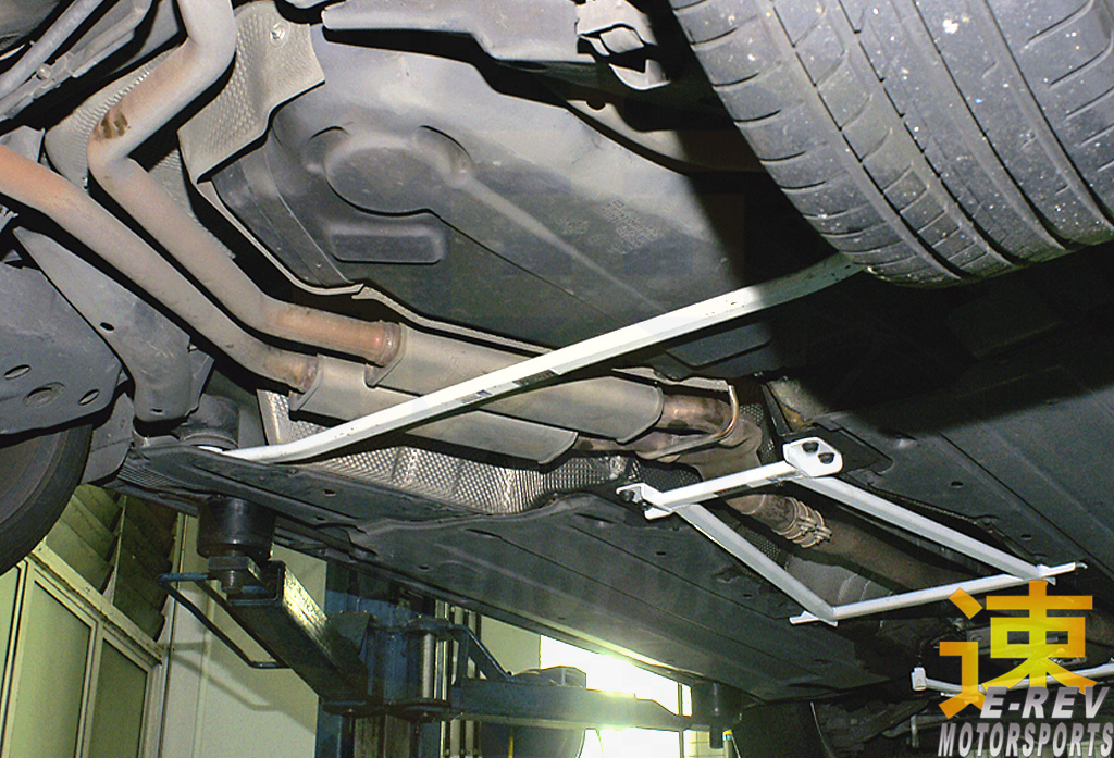 Audi A6 C6 Typ 4F Rear Lower Arm Bar 2PT