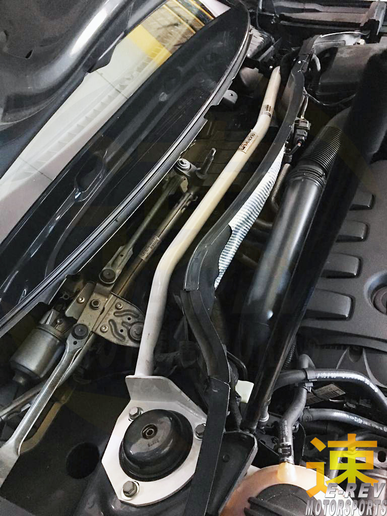 Audi Q3 Typ 8U / Volkswagen Tiguan 5N Front Bar 2PT