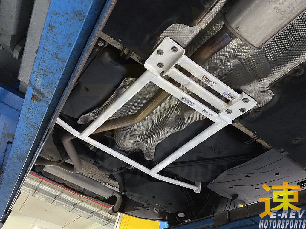 BMW F30 Rear Lower Arm Bar 4PT