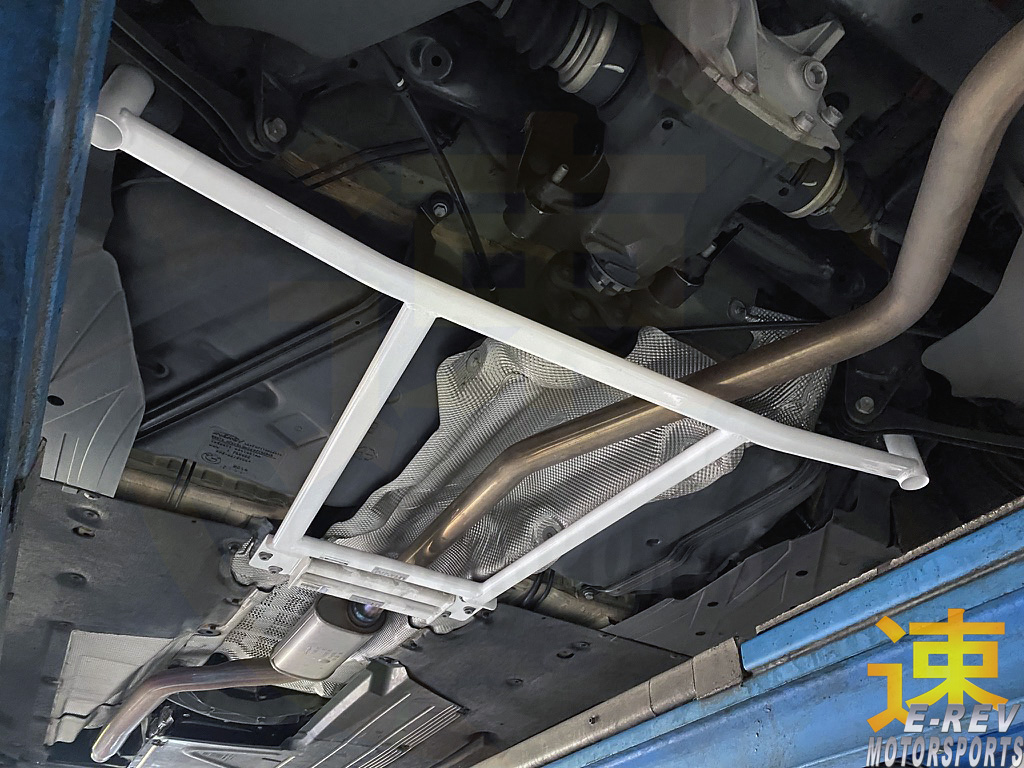 BMW F30 Rear Lower Arm Bar 4PT