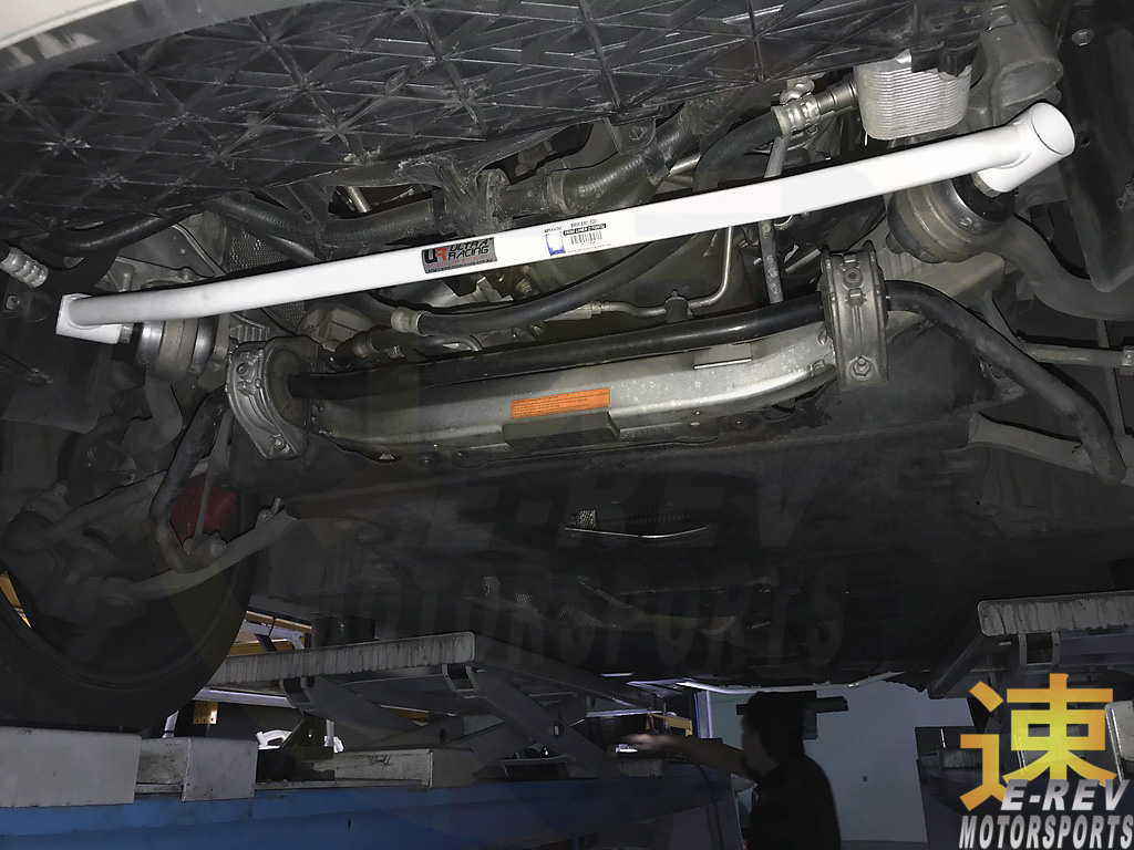 BMW E60 (525i) / (530i) / (535i) Front Lower Arm Bar 2PT