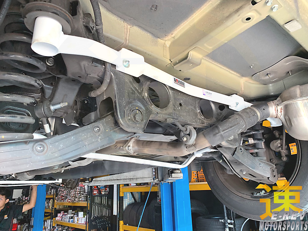 Kia Sorento UM / Hyundai Santa Fe TM Rear Lower Arm Bar 4PT