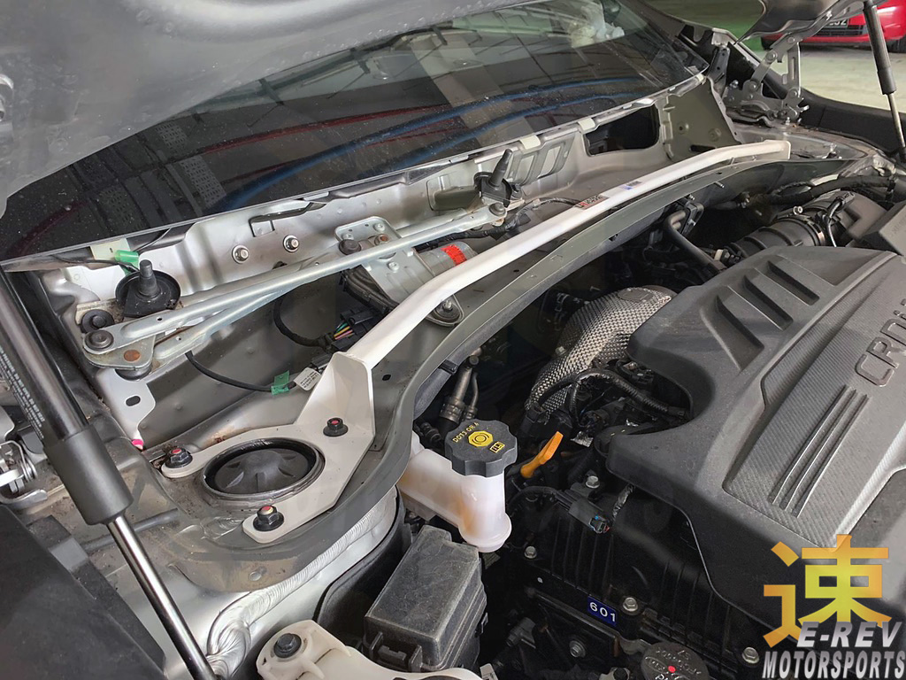 Kia Sorento UM Front Bar 2PT