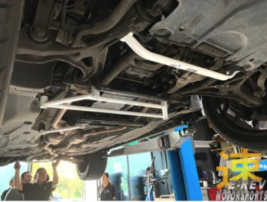 Mercedes-Benz GLE W164 Front Lower Arm Bar 2PT