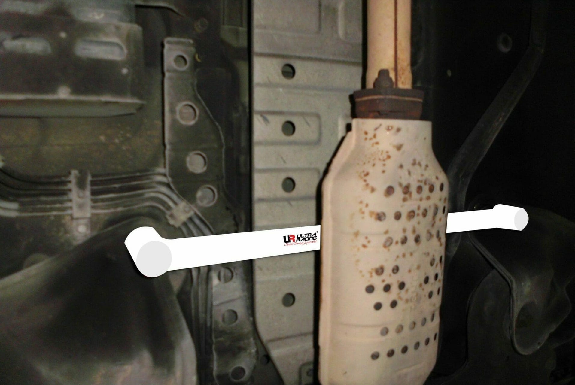 Hyundai Trajet Middle Lower Arm Bar 2PT