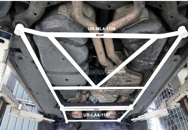 Audi Q7 Typ 4L / Volkswagen Touareg 7L Middle Lower Arm Bar 4PT