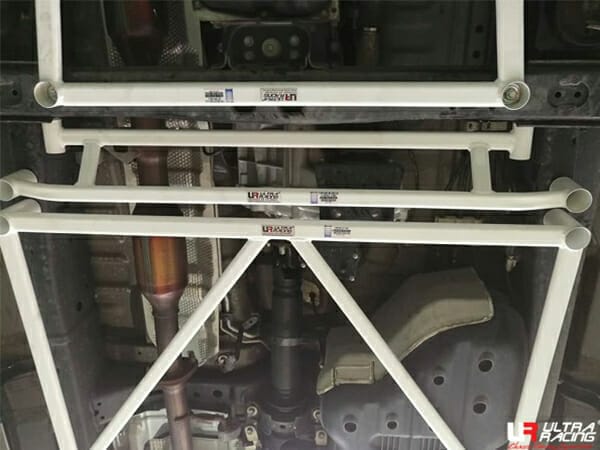 Toyota Fortuner AN150 4WD Middle Lower Bar 4PT