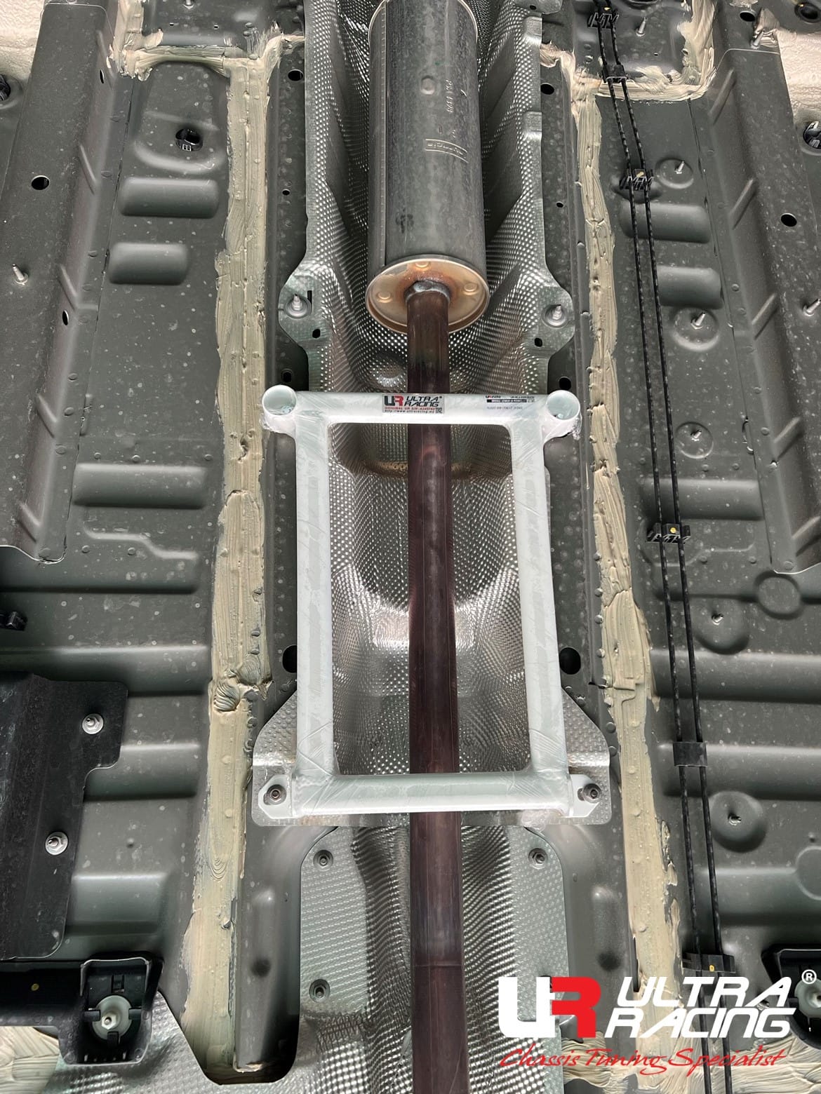 Peugeot 2008 P24 Middle Lower Arm Bar 4PT