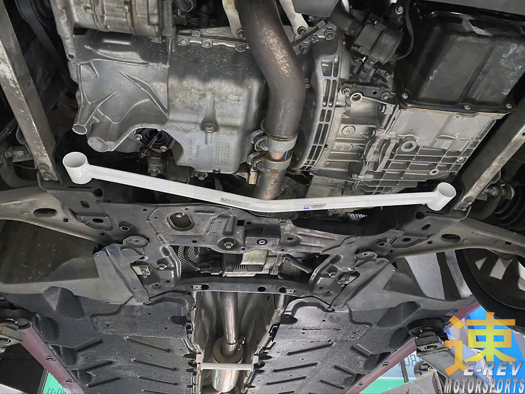 Infinity Q30 / Mercedes-Benz CLA 45 C117 / W176 A45 / GLA X156 A45 Front Lower Arm Bar 2PT