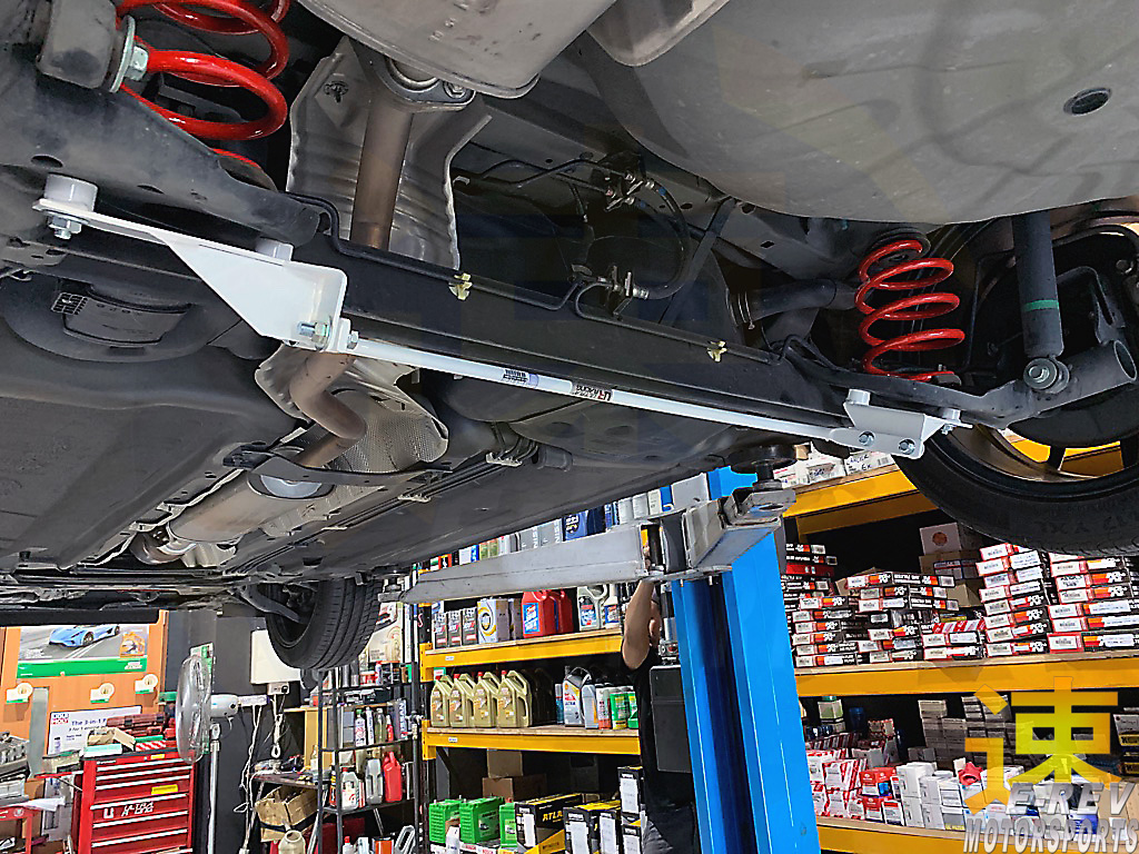 Nissan Cube / Grand Livina / Latio / March / Mirca / Sylphy / Versa Rear Anti Roll Bar 16MM