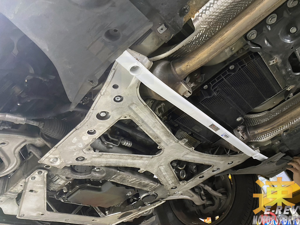 Porsche Panamera 970 Front Lower Arm Bar 4PT
