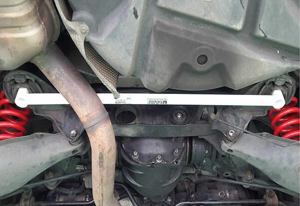 Mercedes-Benz C-Class W203 C32 Rear Lower Arm Bar 2PT