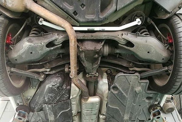 Mercedes-Benz E-Class C207 / W204 / W212 / W218 Rear Lower Arm Bar 2PT