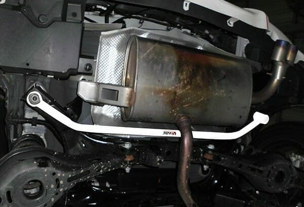 Toyota Auris E210 / CHR AX10 / Prius XW50 Rear Lower Arm Bar 2PT