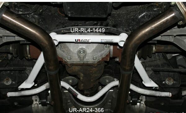 Nissan Fairlady Z34 Rear Lower Arm Bar 4PT