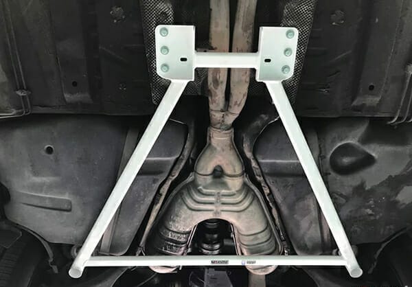 BMW E39 M5 Rear Lower Arm Bar 4PT 