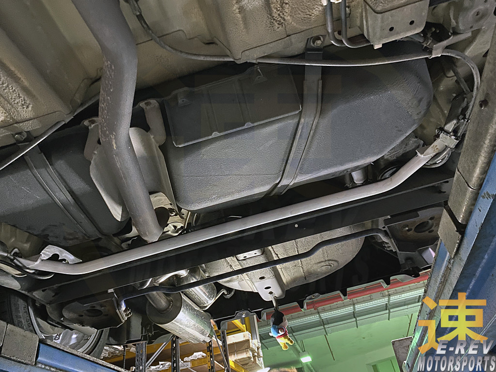 Suzuki Swift ZA11S Rear Lower Arm Bar 2PT