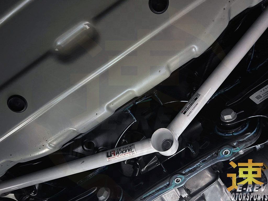 Tesla Model 3 Rear Lower Arm Bar