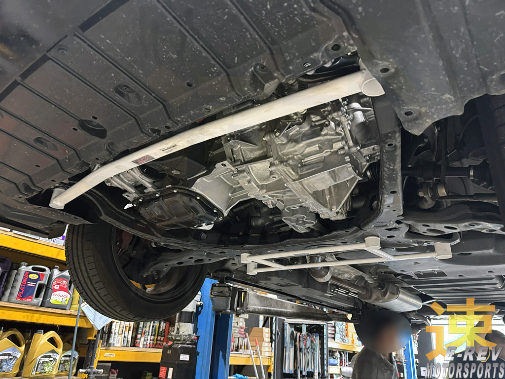 Toyota Noah R90 Front Lower Arm Bar 2PT