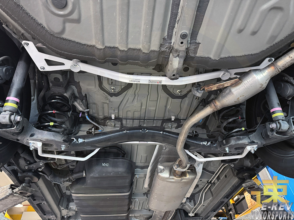 Toyota Noah R90 Rear Lower Arm Bar 