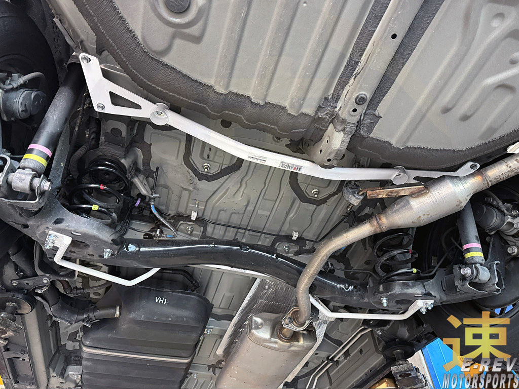 Toyota Noah R90 Rear Lower Arm Bar 