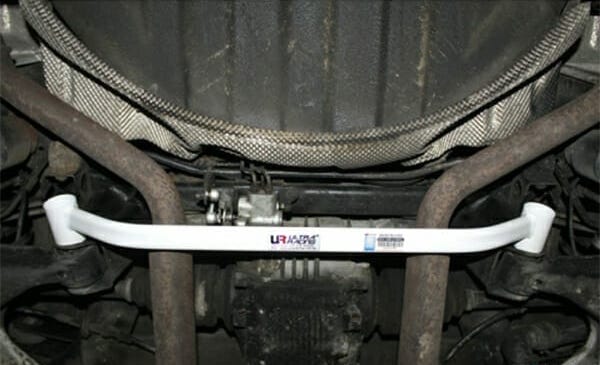 BMW E38 (728i) Rear Lower Arm Bar 2PT