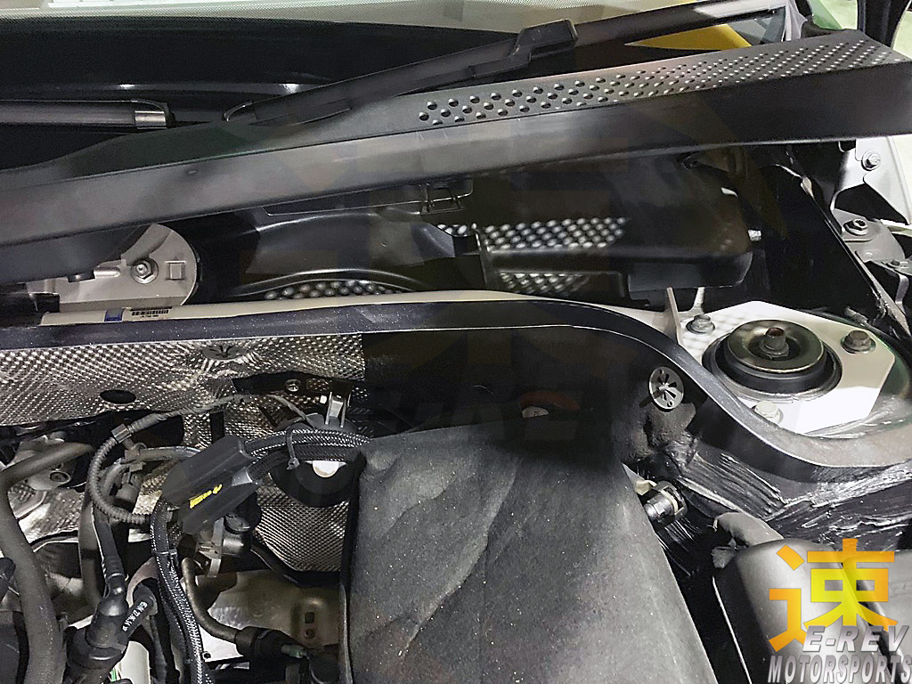 Volkswagen Beetle A5 / Magotan B7 / Passat B6 / Passat B7 Front Bar 2PT