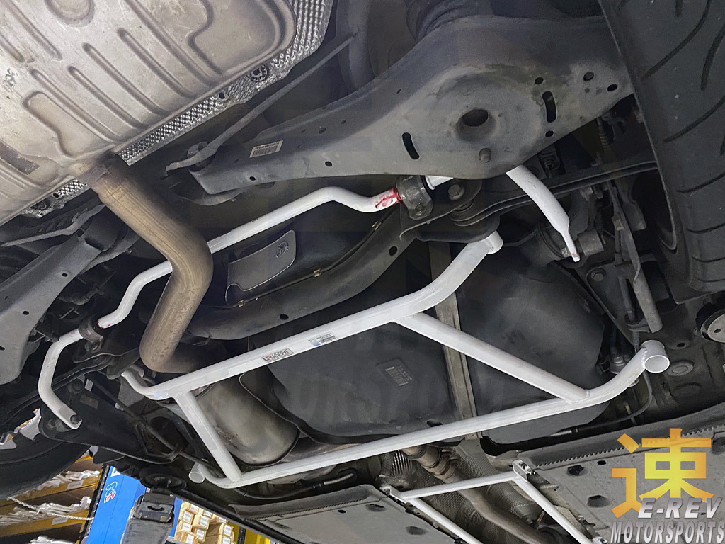 Volkswagen Bettle A5 / Golf MK5 / MK6 / Jetta A6 / Magotan B7 / Passat B6 / B7 / CC / Sagitar A5 / Scirocco / Audi A3 Typ 8P / Q3 Typ 8U / TT 8J Rear Anti Roll Bar 23MM