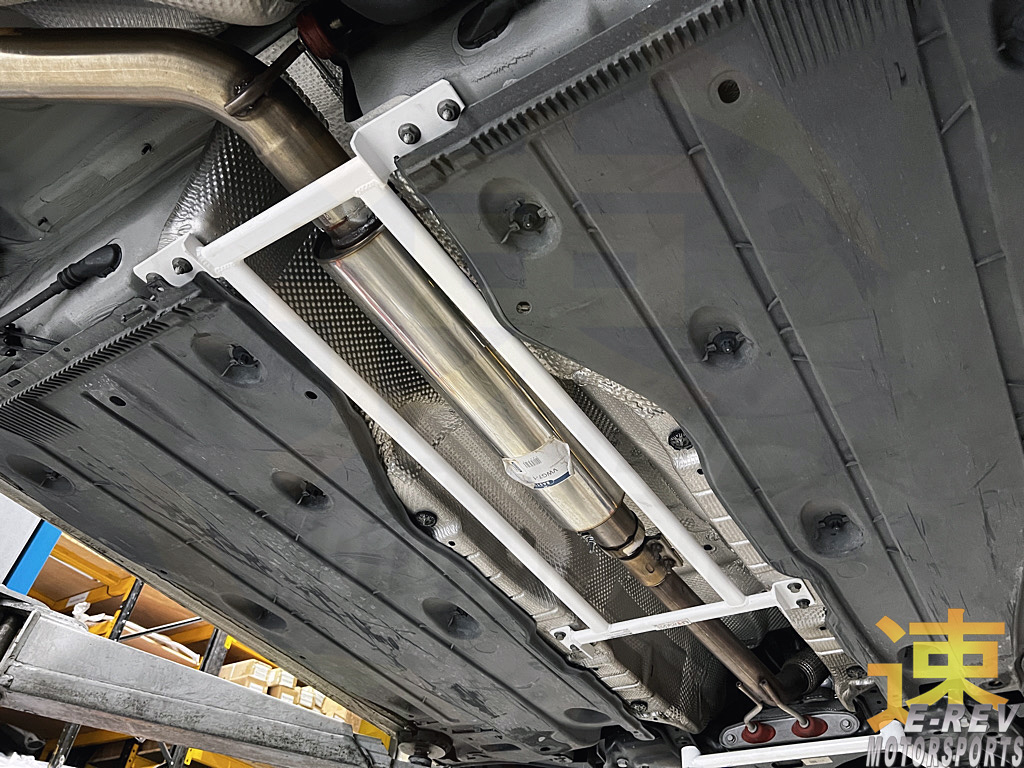 Audi A3 Typ 8V / RS3 8V / Volkswagen Golf MK7 / MK8 / Seat Ateca KH7 Middle Lower Arm Bar 4PT