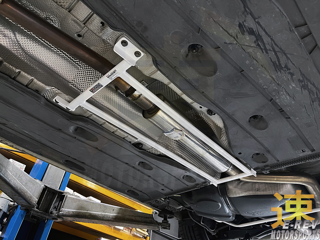 Audi A3 Typ 8V / RS3 8V / Volkswagen Golf MK7 / MK8 / Seat Ateca KH7 Middle Lower Arm Bar 4PT