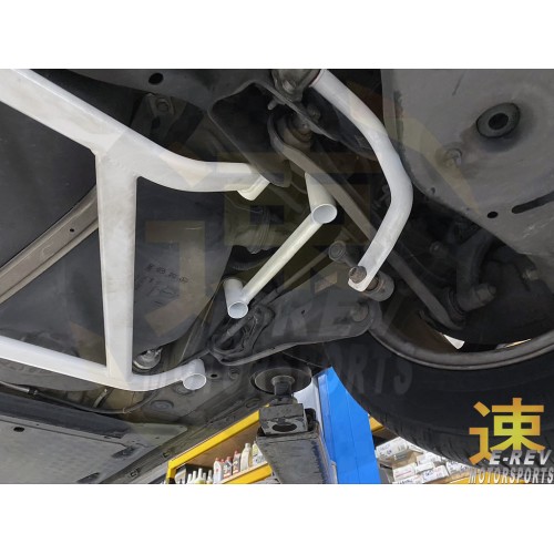 Volkswagen EOS / Golf MK5 / MK6 / Jetta A5 / A6 / Scirocco / Audi A3 Typ 8P / TT 8J / Rear Lower Side Arm Bar 4PT